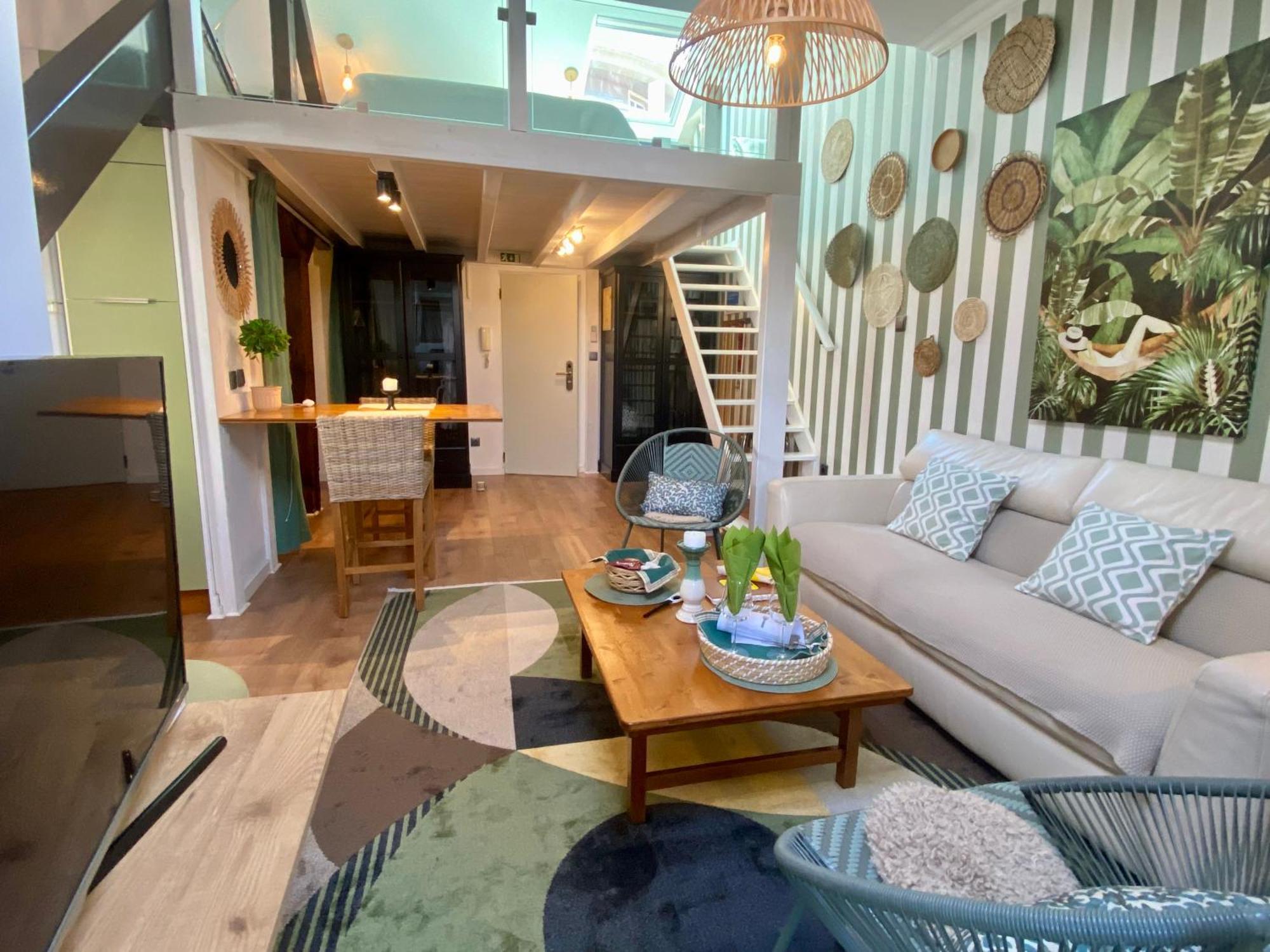 Studios With Mezzanine Rua Da Moeda Лиссабон Экстерьер фото