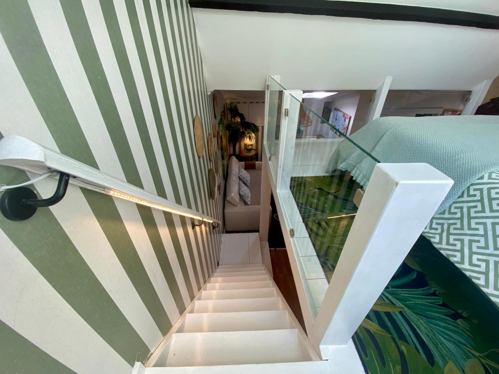 Studios With Mezzanine Rua Da Moeda Лиссабон Экстерьер фото